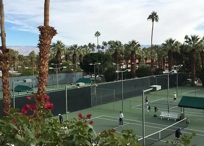 Getaways At Palm Springs Tennis Club